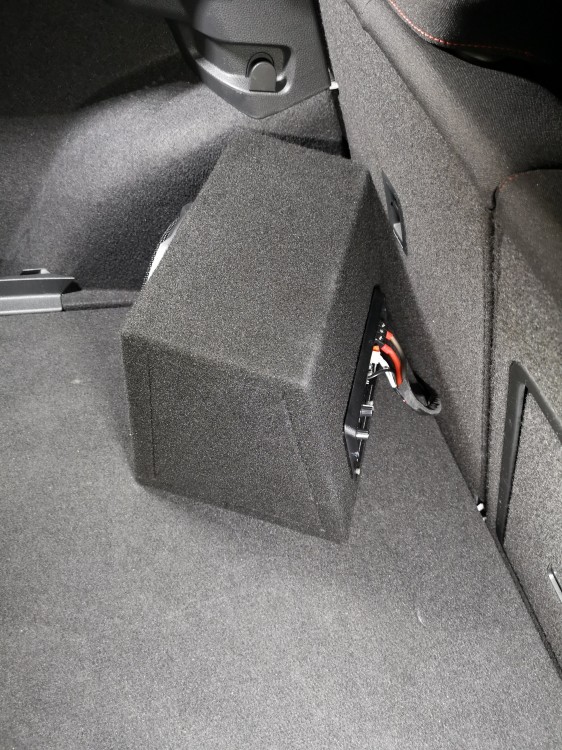 Kleiner, kräftiger Aktiv-Subwoofer 5